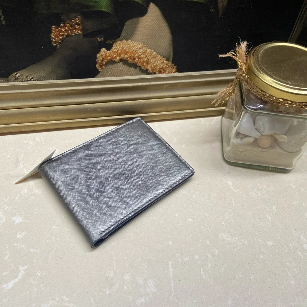Banana Republic Wallet/ Card Holder.UNISEX - Picture 1 of 7